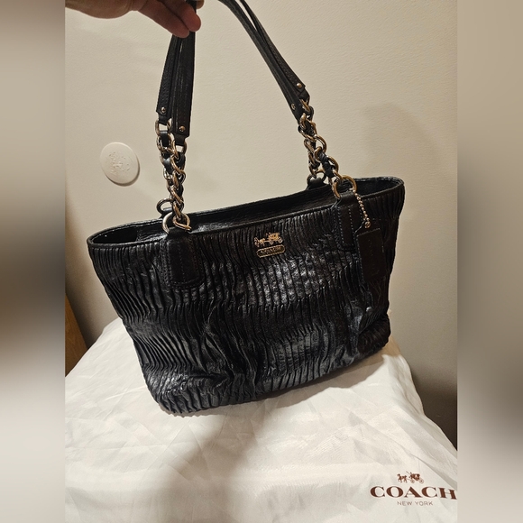 Coach Handbags - ⁵Coach madison midnight deep blue gathered leather lindsey satchel shoulder bag